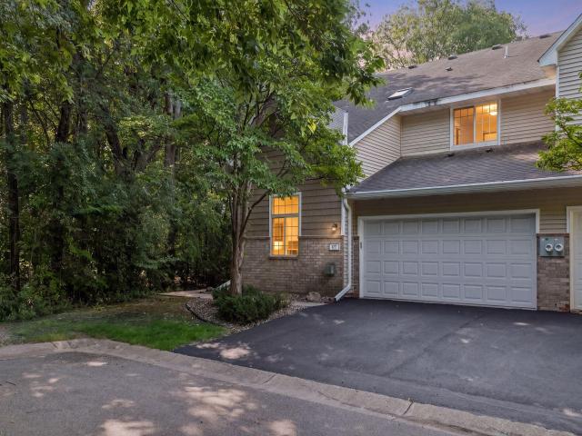 8271 Kimball Drive Eden Prairie MN 55347 - MLS# 7120593