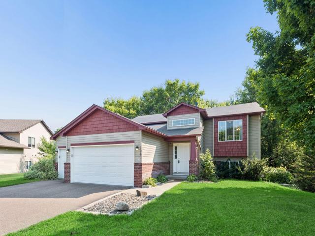 10611 Kyle Court N Brooklyn Park MN 55443 - MLS# 7120640