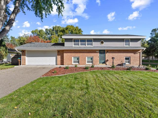 5220 Lowry Terrace Golden Valley MN 55422 - MLS# 7120644