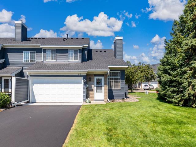 1870 Donegal Drive Unit 4 Woodbury MN 55125 - MLS# 7120672