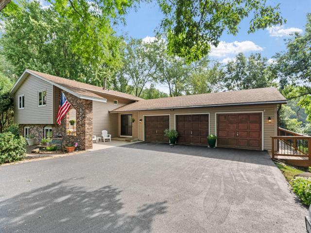 2821 Saddlebrooke Circle Minnetonka MN 55305 - MLS# 7120686