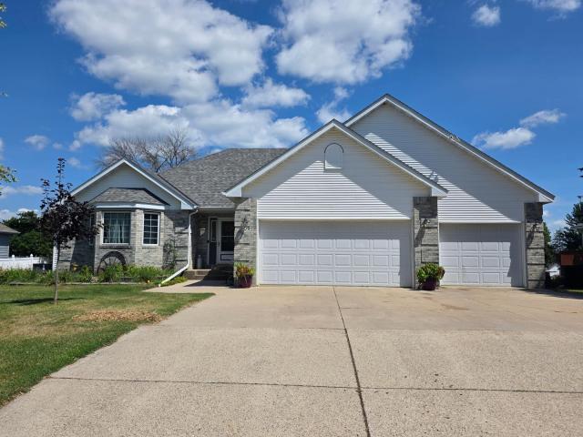 109 Anglewood Drive Kenyon MN 55946 - MLS# 7120743