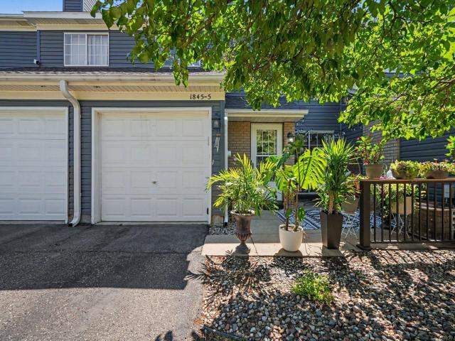 1845 Donegal Drive Unit 5 Woodbury MN 55125 - MLS# 7120921