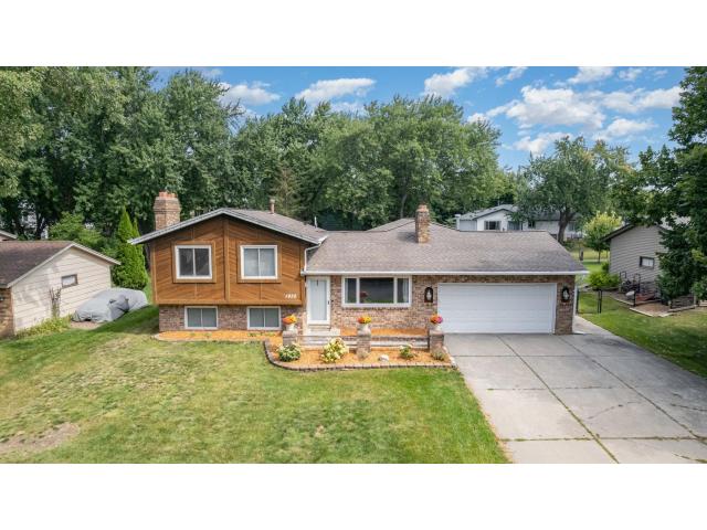 1935 Timber Wolf Trail S Eagan MN 55122 - MLS# 7121013