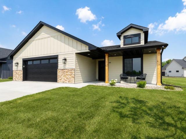 309 Pinehurst Drive Mankato MN 56001 - MLS# 7121155