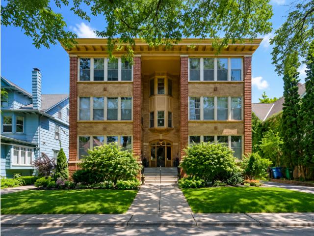 2621 Humboldt Avenue S Unit 7 Minneapolis MN 55408 - MLS# 7121541