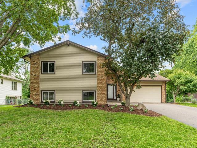 6589 E Fish Lake Road Maple Grove MN 55369 - MLS# 7121675