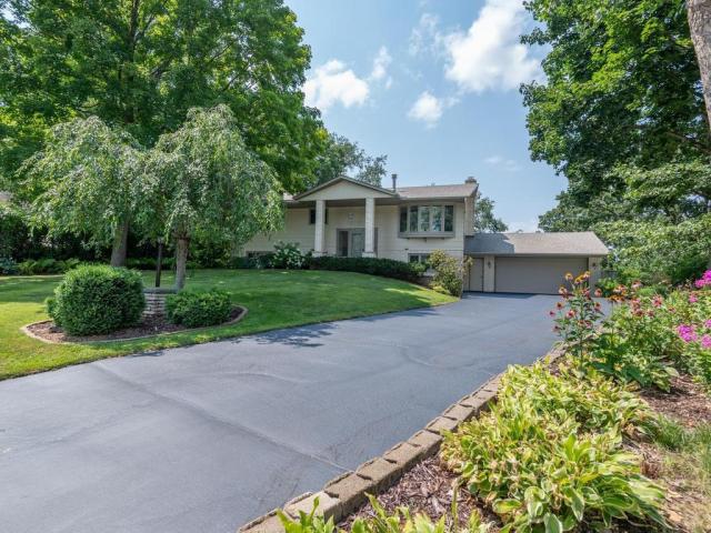 100 Marcin Lane Burnsville MN 55337 - MLS# 7121726