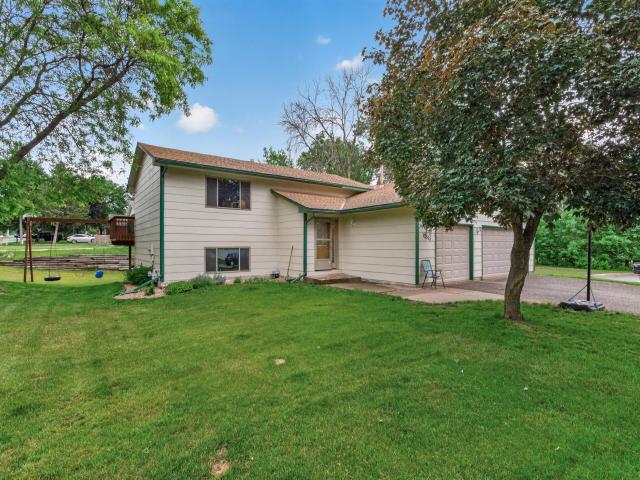 12515 Hummingbird Street NW Coon Rapids MN 55448 - MLS# 7121885