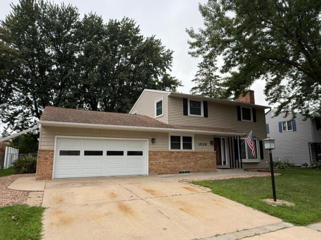 1535 8th Avenue SE Rochester MN 55904 - MLS# 7122038
