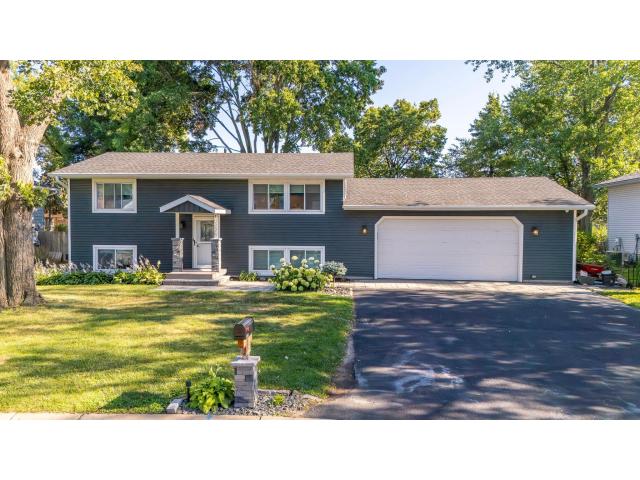 10225 99th Avenue N Maple Grove MN 55369 - MLS# 7122186