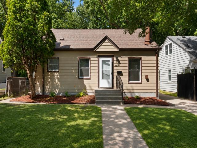 1939 5th Street E Saint Paul MN 55119 - MLS# 7122196
