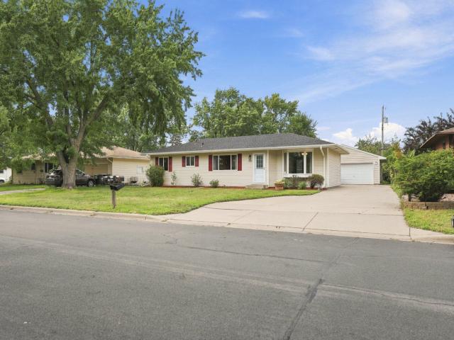 2107 Shale Lane Eagan MN 55122 - MLS# 7122199