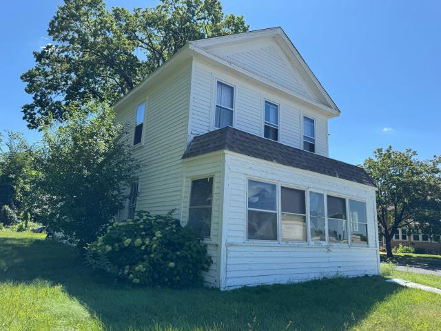 602 2nd Avenue E Shakopee MN 55379 - MLS# 7122219
