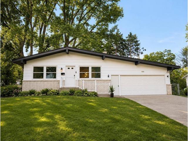 231 Birchwood Drive N Stillwater MN 55082 - MLS# 7122272