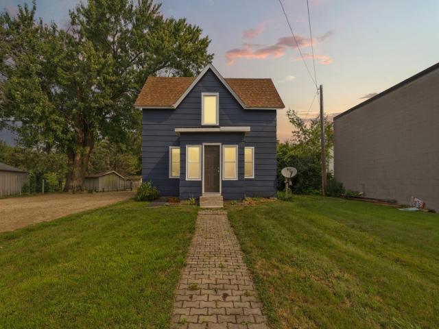 210 W Holly Street Owatonna MN 55060 - MLS# 7122370