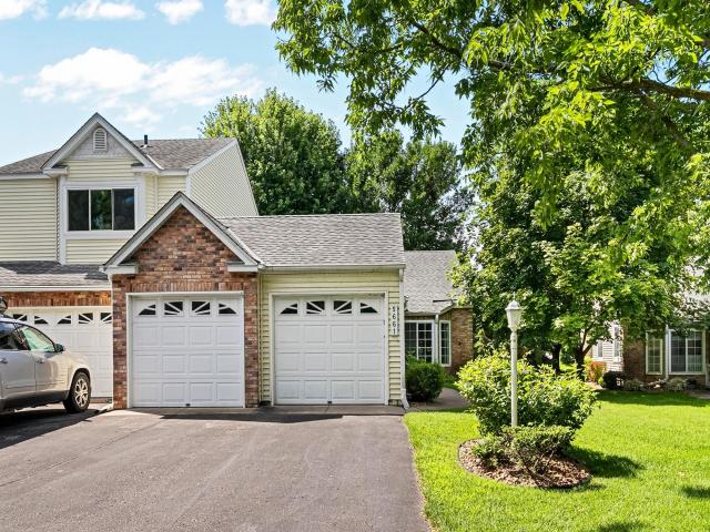 5661 Donegal Court Shoreview MN 55126 - MLS# 7122471