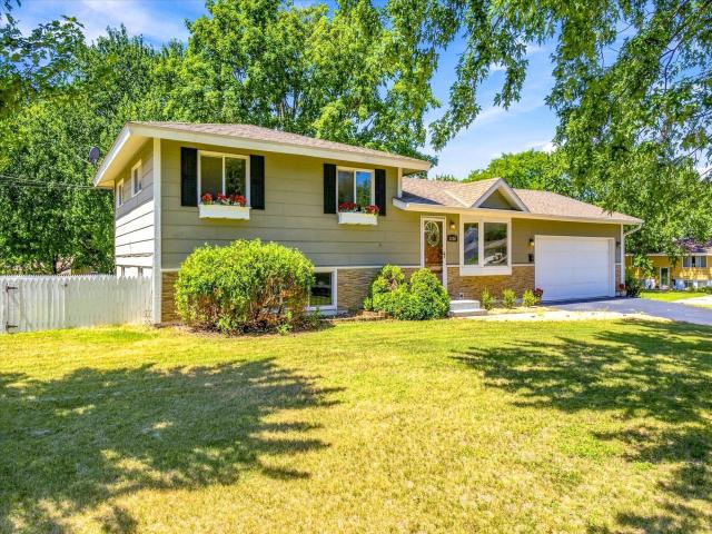 8200 Goodrich Road Bloomington MN 55437 - MLS# 7122523