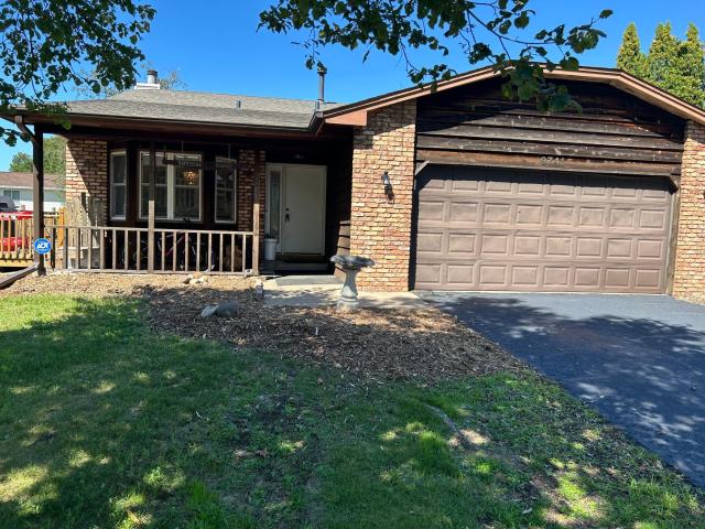 9741 Thomas Avenue N Brooklyn Park MN 55444 - MLS# 7122534