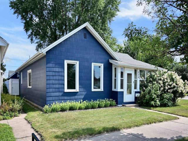 528 E 2nd Street Winona MN 55987 - MLS# 7122551