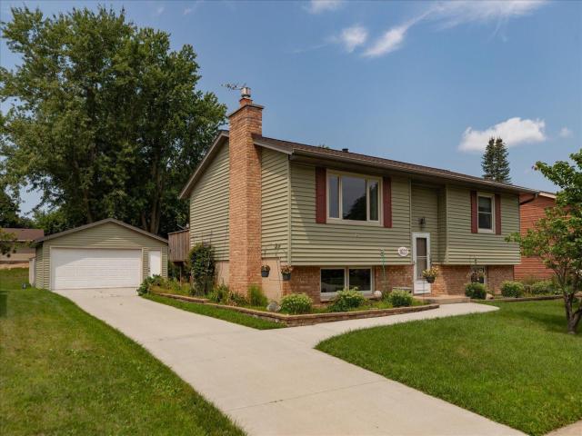 1627 7th Avenue SE Rochester MN 55904 - MLS# 7122697