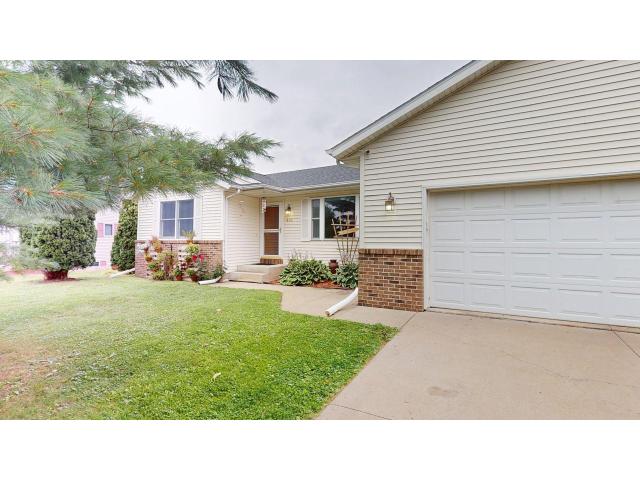 635 6th Street NW Plainview MN 55964 - MLS# 7122736