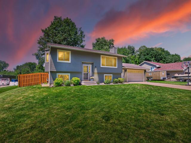 4251 Elizabeth Lane Vadnais Heights MN 55127 - MLS# 7122788