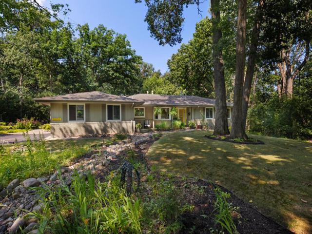 5500 Northwood Ridge Bloomington MN 55437 - MLS# 7122919