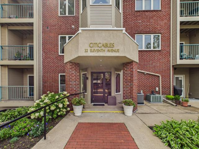 32 11th Avenue S Unit 202 Hopkins MN 55343 - MLS# 7123120