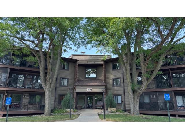 7601 W 101st Street Unit 114 Bloomington MN 55438 - MLS# 7123143