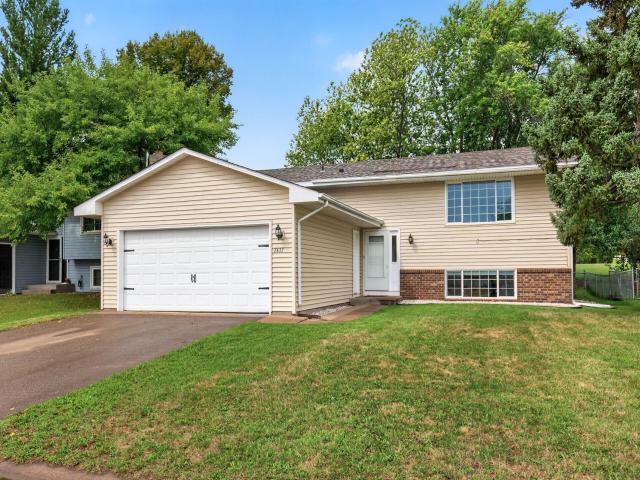 7433 Columbia Court Woodbury MN 55125 - MLS# 7123146