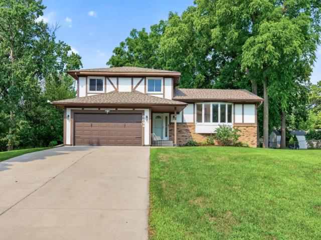 9844 Butternut Street NW Coon Rapids MN 55448 - MLS# 7123153