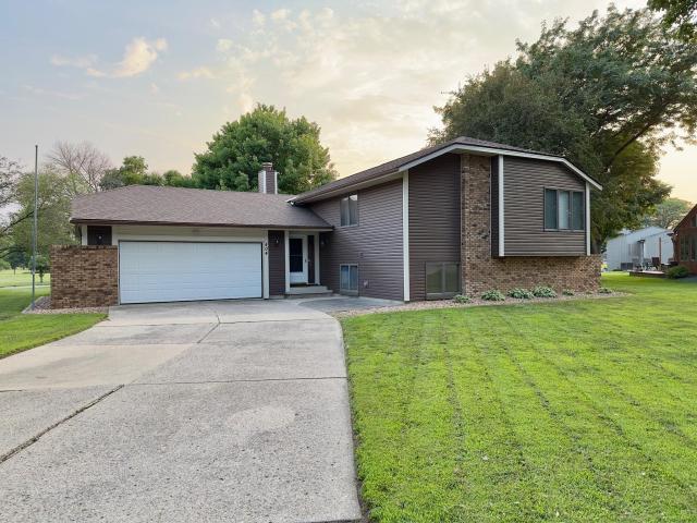404 Crescent Drive Albert Lea MN 56007 - MLS# 7123161