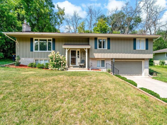 12708 Parkwood Drive Burnsville MN 55337 - MLS# 7123346