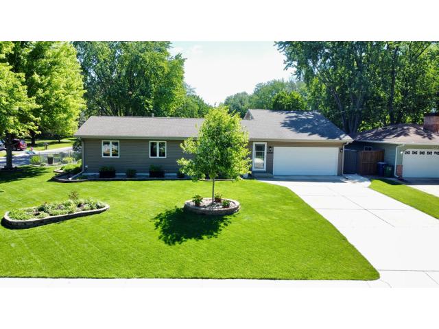6690 Berkshire Lane N Maple Grove MN 55311 - MLS# 7123408