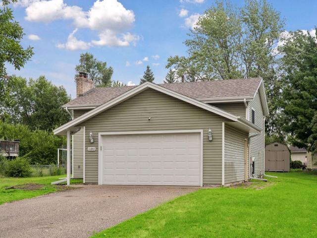 11843 Marigold Street NW Coon Rapids MN 55433 - MLS# 7123420