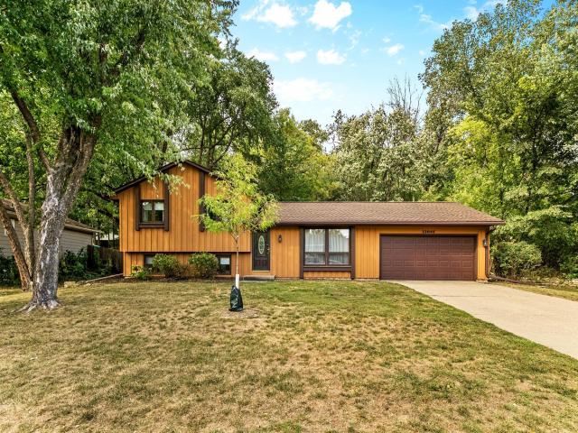 13045 Eveleth Avenue Apple Valley MN 55124 - MLS# 7123559