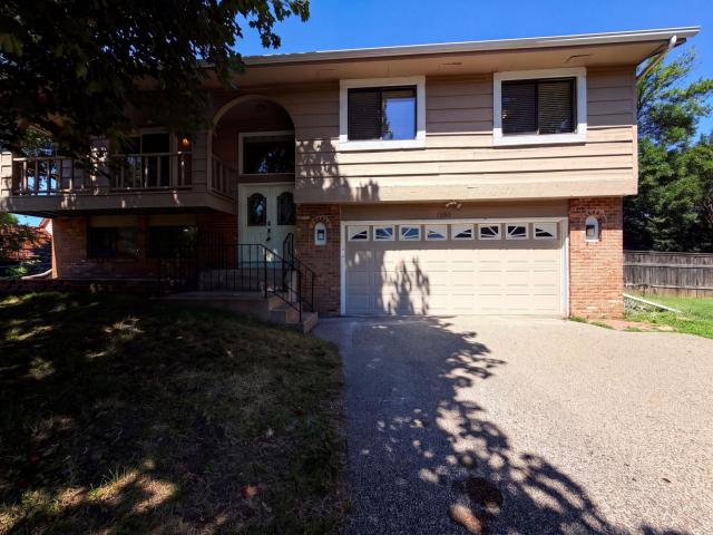 13802 Holyoke Path Apple Valley MN 55124 - MLS# 7123584