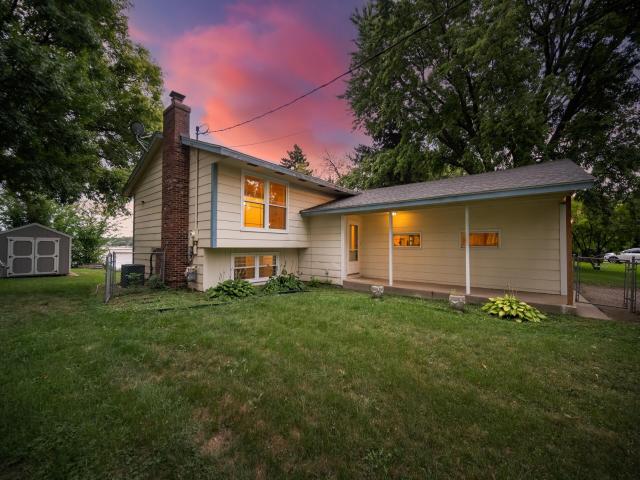 7 Lakeview Terrace Boulevard Waconia MN 55387 - MLS# 7123646