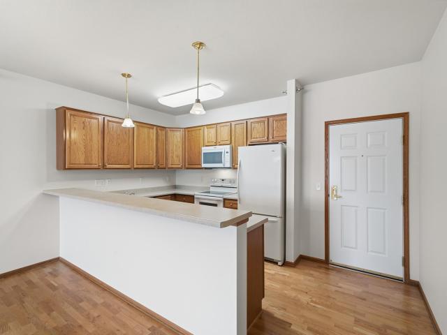 8200 W 33rd Street Unit 310 Minneapolis MN 55426 - MLS# 7123661