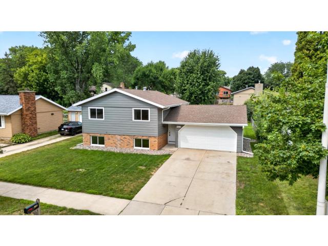 3015 4th Avenue NW Rochester MN 55901 - MLS# 7123676