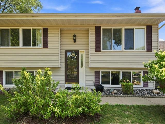 3236 115th Lane NW Minneapolis MN 55433 - MLS# 7123890