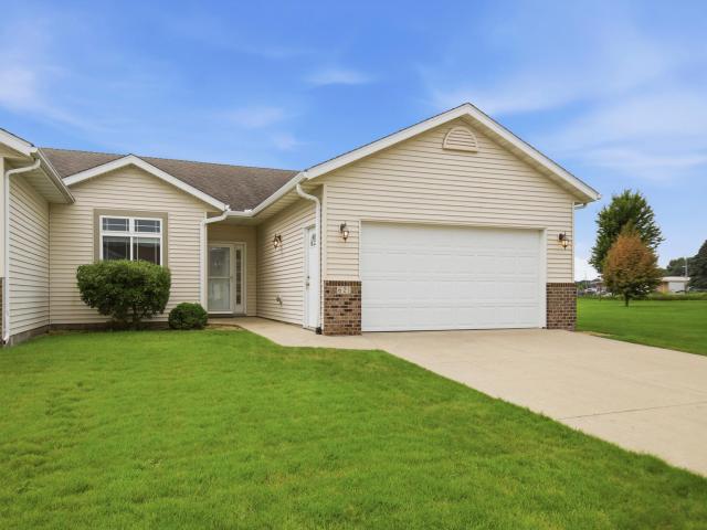 621 Ashley Lane Owatonna MN 55060 - MLS# 7124274