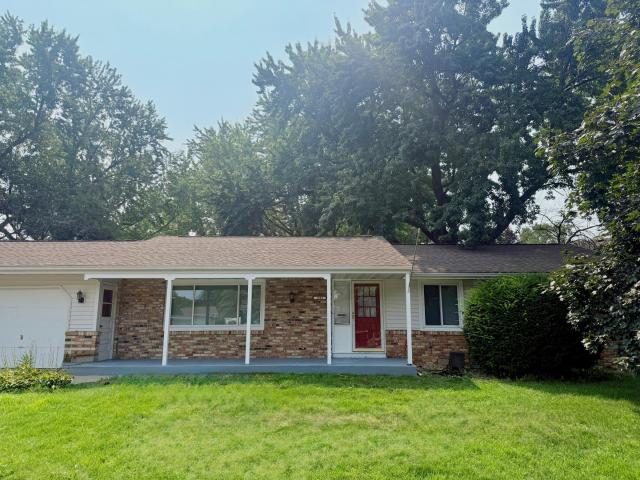 1801 River Hills Drive Burnsville MN 55337 - MLS# 7124350