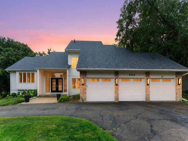4526 137th Street W Apple Valley MN 55124 - MLS# 7124351