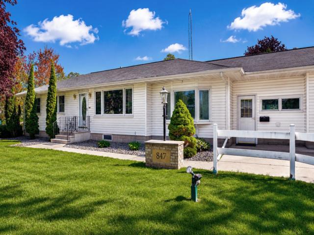 847 17th Street NE Owatonna MN 55060 - MLS# 7124425