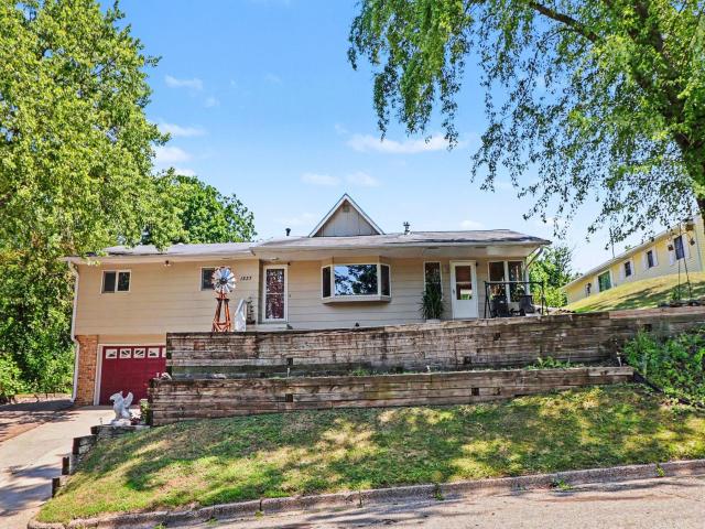 1537 Willow Drive Red Wing MN 55066 - MLS# 7124454