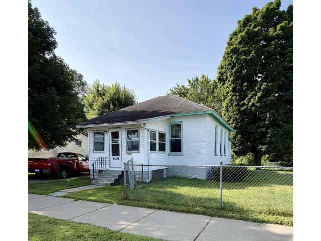 629 E Mark Street Winona MN 55987 - MLS# 7124526