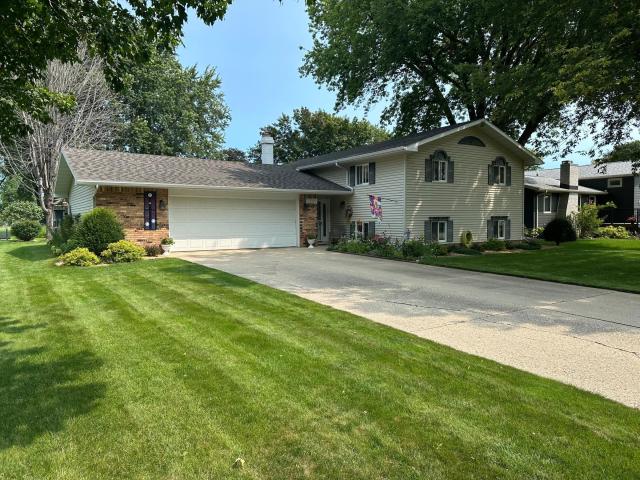 848 15th Street SE Owatonna MN 55060 - MLS# 7124578