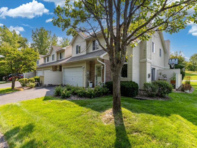 7019 49th Street N Oakdale MN 55128 - MLS# 7124596